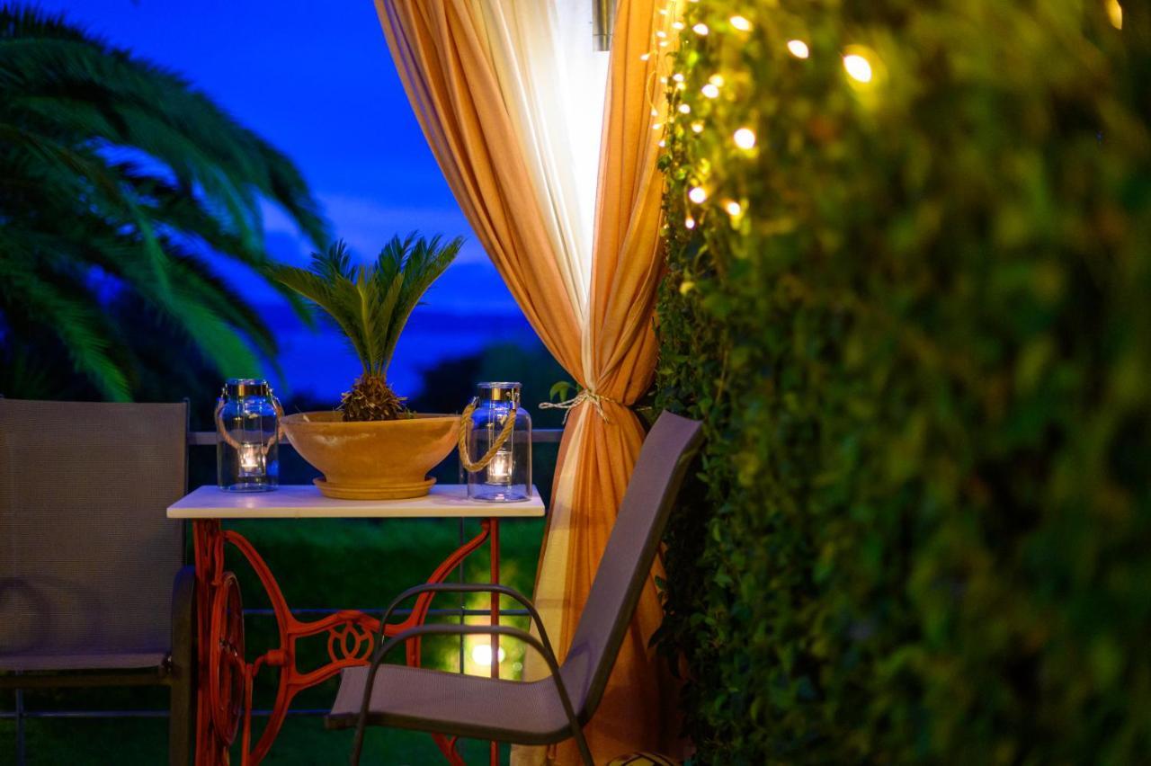 Cozy Small Smart Villa With Private Pool Mikri Mantineia Kalamata Ngoại thất bức ảnh