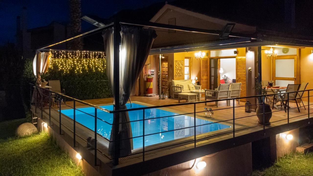 Cozy Small Smart Villa With Private Pool Mikri Mantineia Kalamata Ngoại thất bức ảnh
